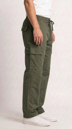 AT7X olive green 5 pocket loose fit cargo trouser for men, side view showing cargo pocket